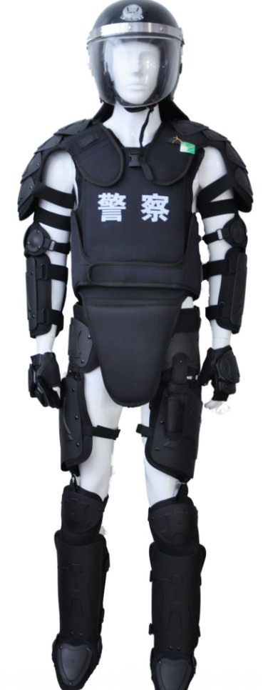 軟質防暴盔甲服